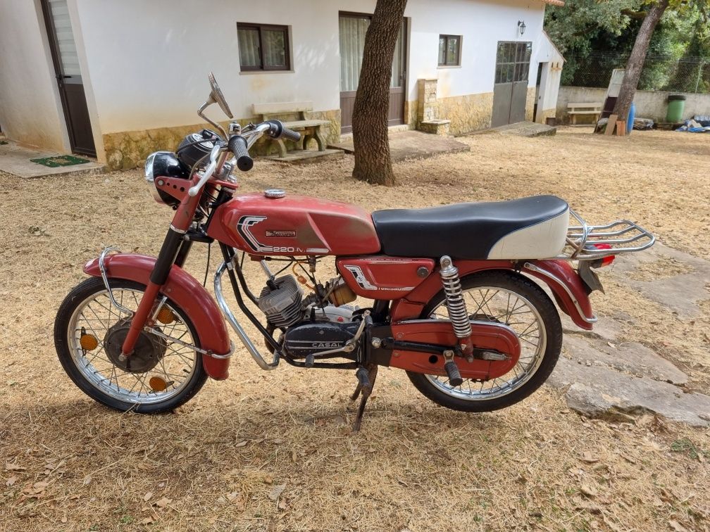 Motorizada Casal 4 v