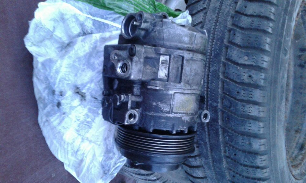 Компресор мерседес Е210