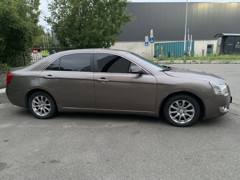 Продам GEELY EMGRAND 8 2014