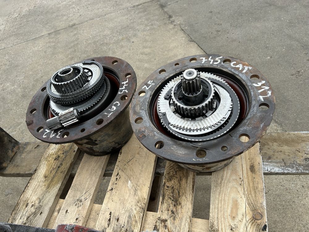 Zwolnice mostu AP -B745 koparka Cat M312