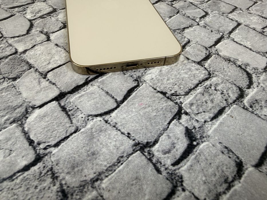 Iphone 12 Pro Max 256gb neverlock Gold Global 350$