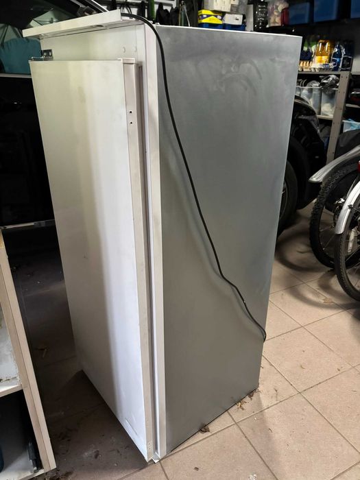 Lodówka do zabudowy, Whirlpool 192 l