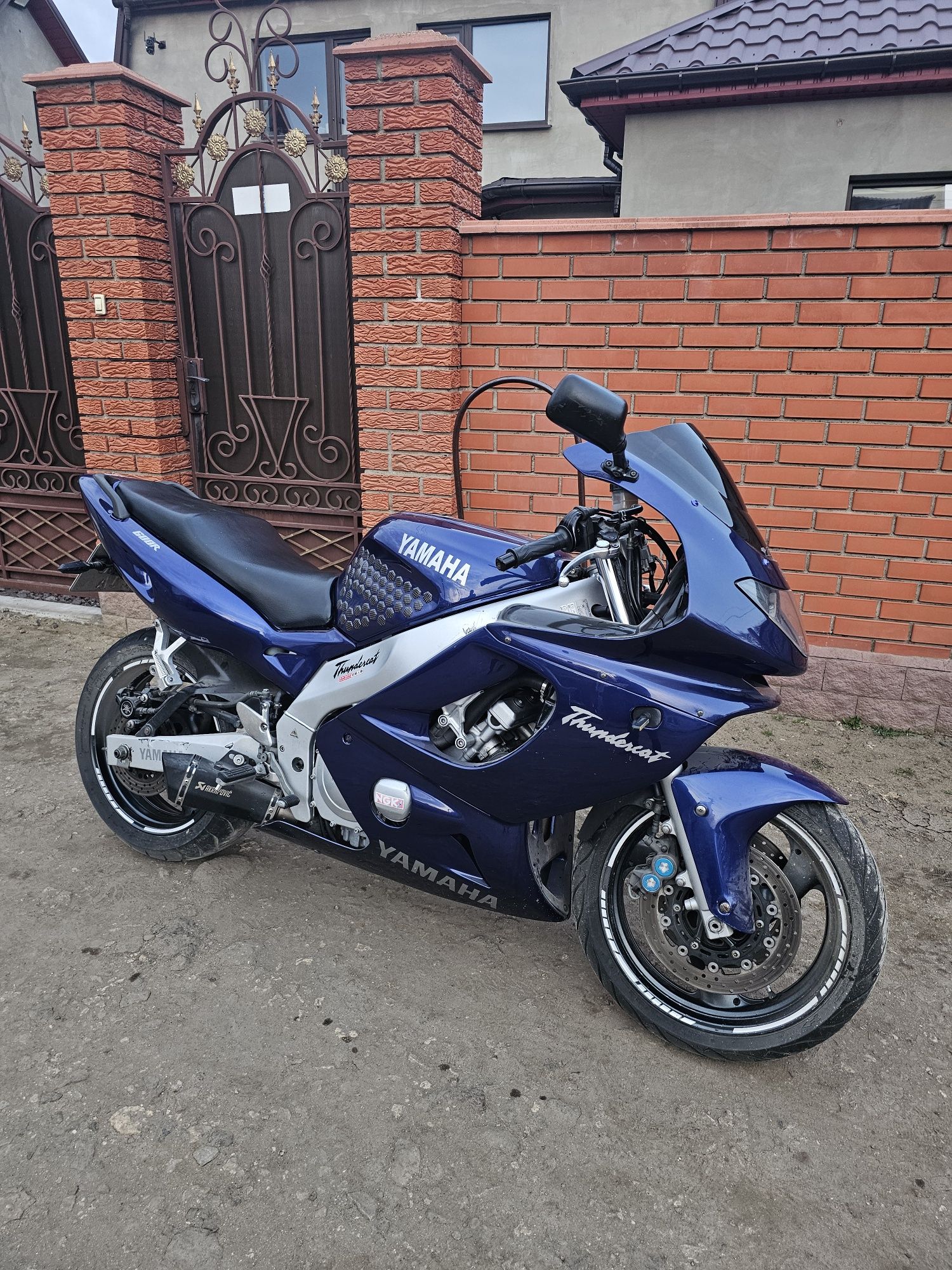 Yamaha YZF 600R thundercat 2002 Срочно!Без Торга!