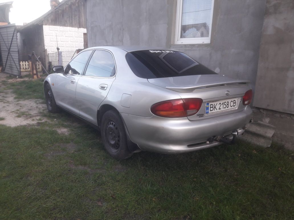 Mazda xedos 6  2.0 бензин