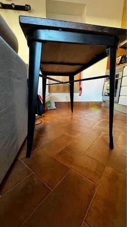 Mesa de cozinha Adelaine