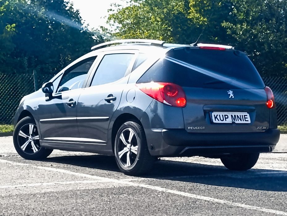Peugeot 207 1.6B // 2009  //LPG //  Klima // Szklany dach // Zamiana /