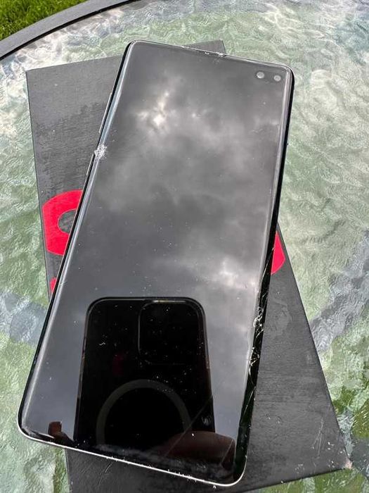 samsung Galaxy s 10 plus  -uszkodzony