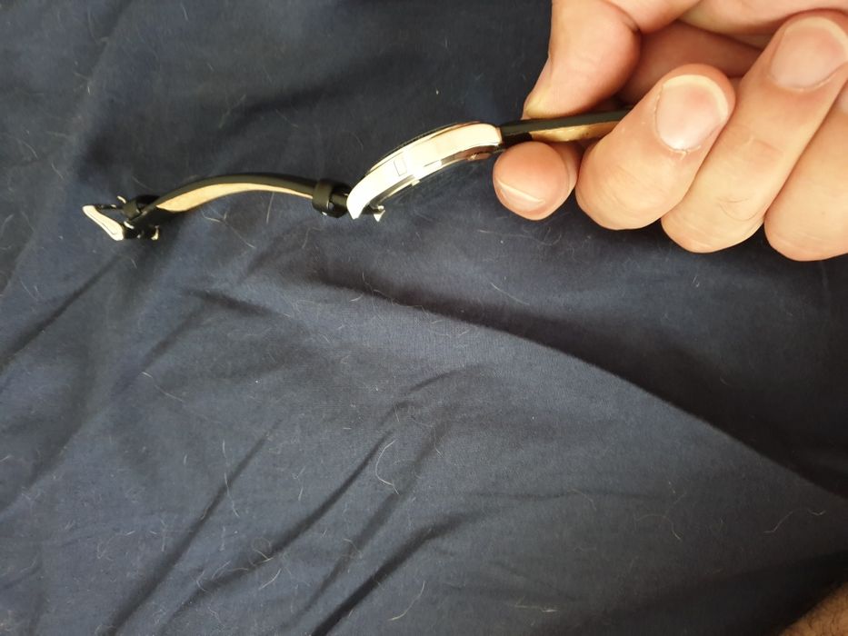 Vende-se Relógio Eletta como novo com a bracelete em pele preta