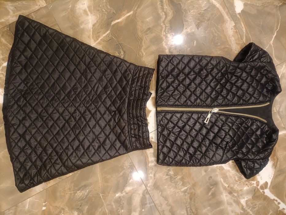 Стильний утеплений костюм