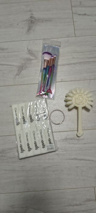 Akcesoria do paznokci