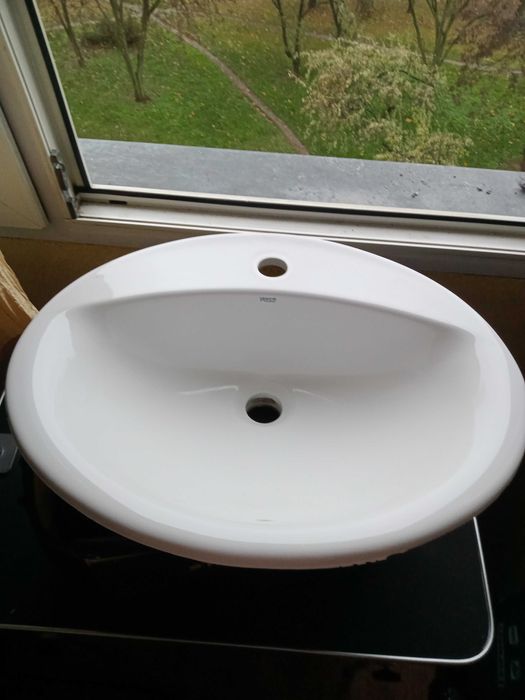 Umywalka Roca owalna