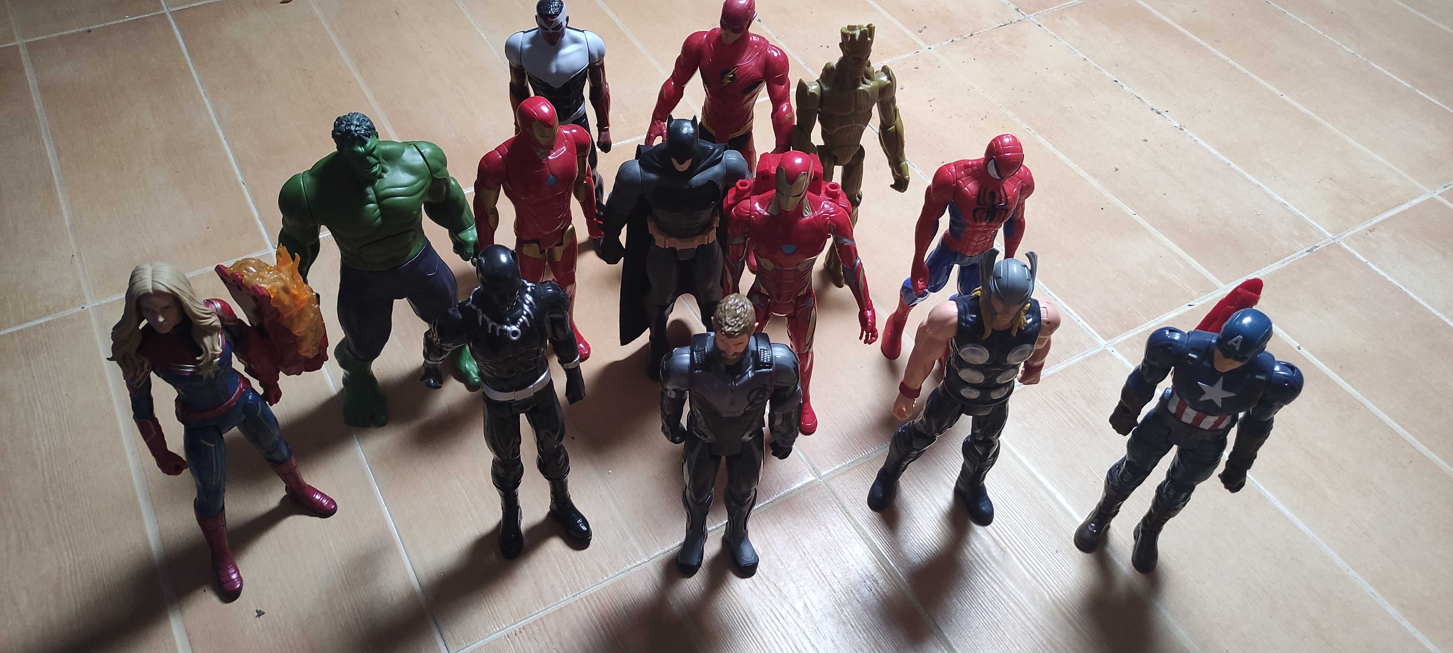 Figuras originais Marvel