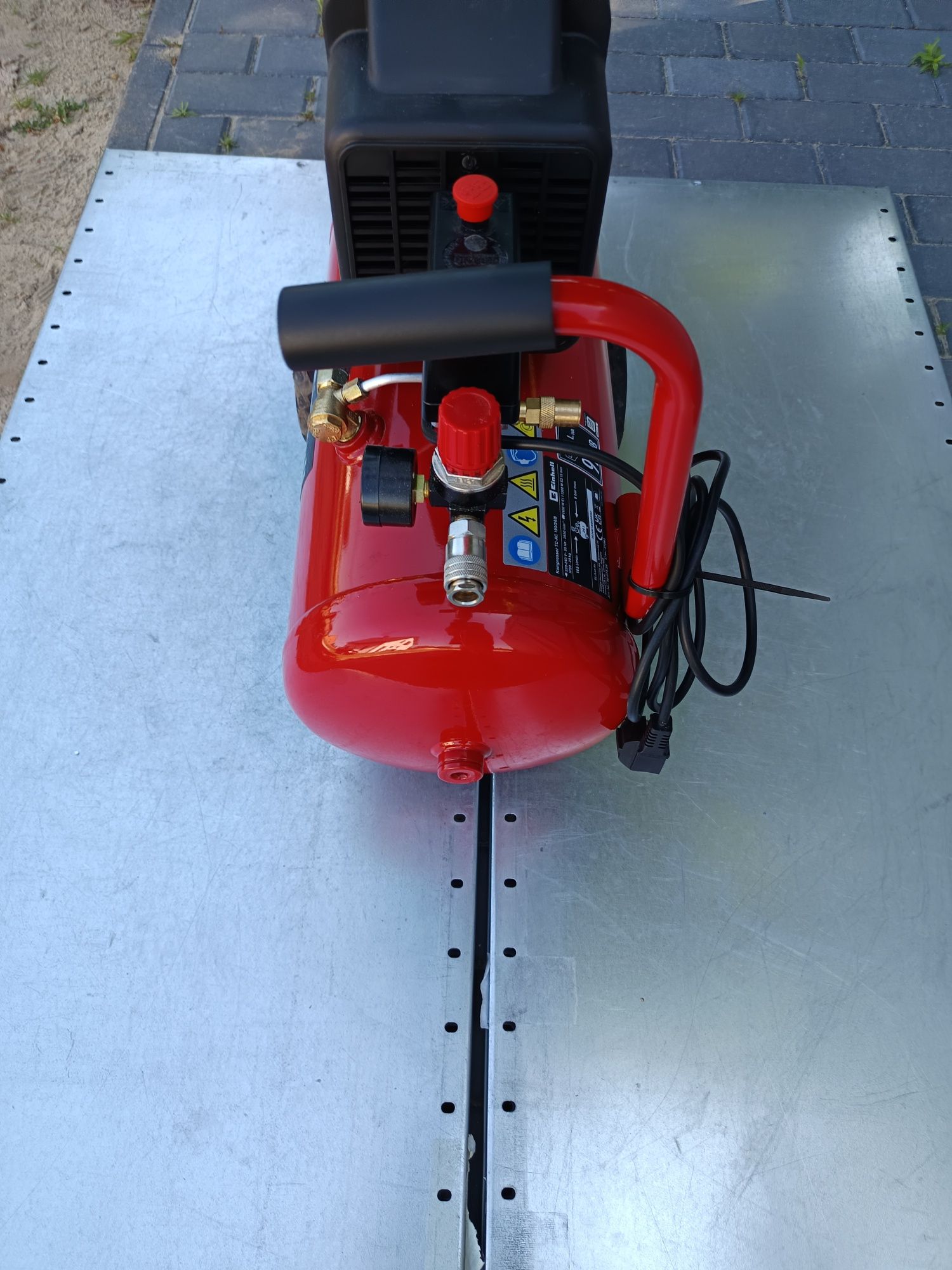 Kompresor olejowy Einhell TC-AC 190/24/8