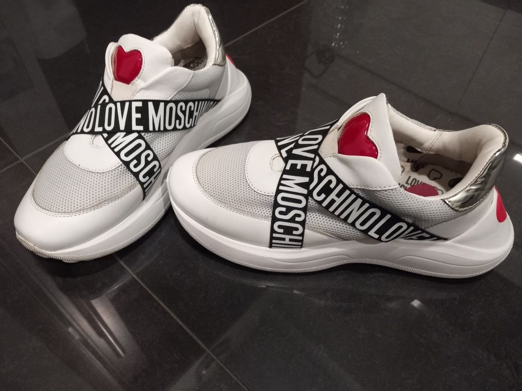 Sapatilhas Love Moschino 37