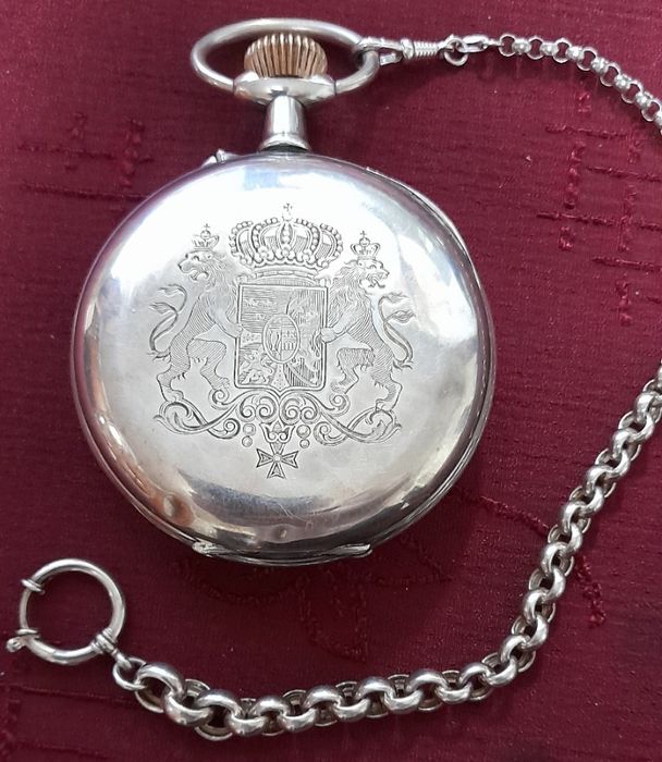 Серебряни Швейцарские часы ancre 15 rubis
Часы на уверенном ходу.Есл