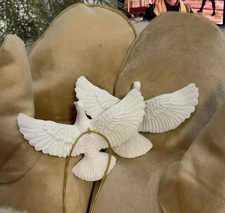 Голуби дружби з фільму "Один удома"