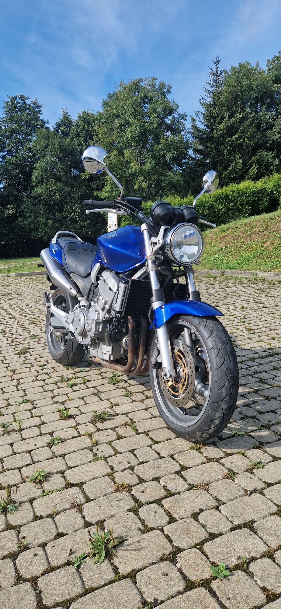 Honda Hornet 900 sc48