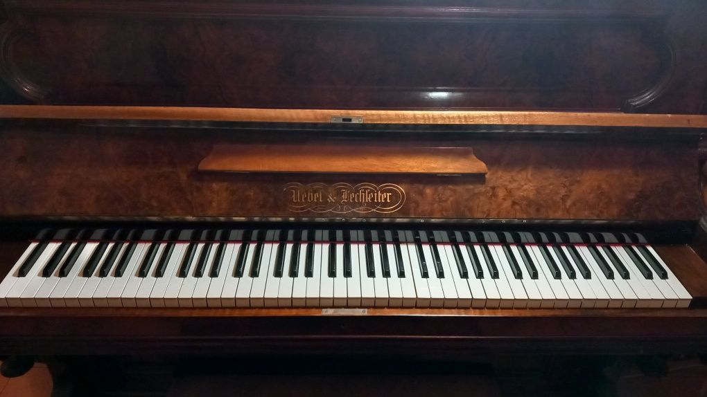 Piano Uebel Lechleiter