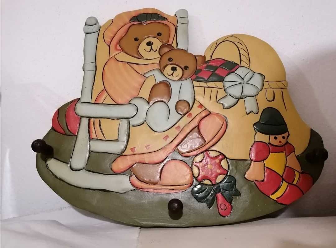 Suporte/Cabide Roupa Criança