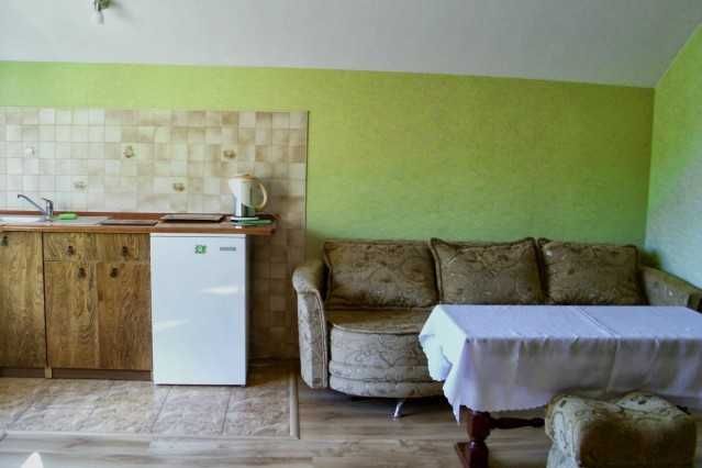 Nad Jeziorem Rożnowskim w górach zajazd u Haliny domki i pokoje