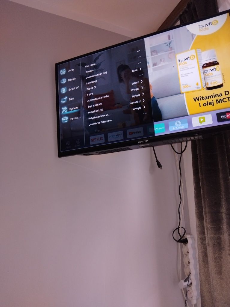 Telewizor smart tv stan idealny