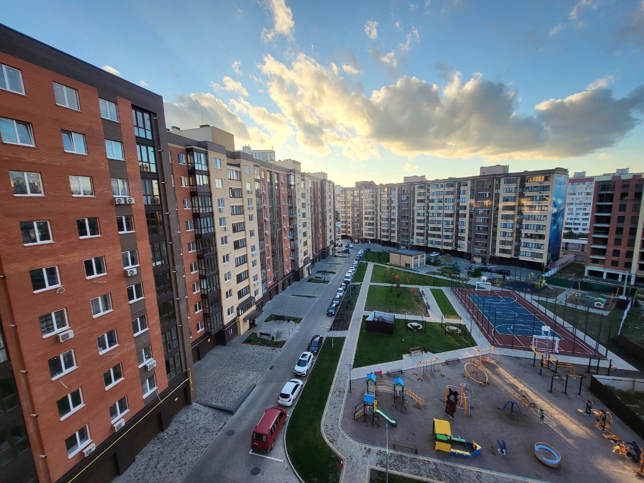 Офісне приміщення, Сахарова/Бочарова, фасад