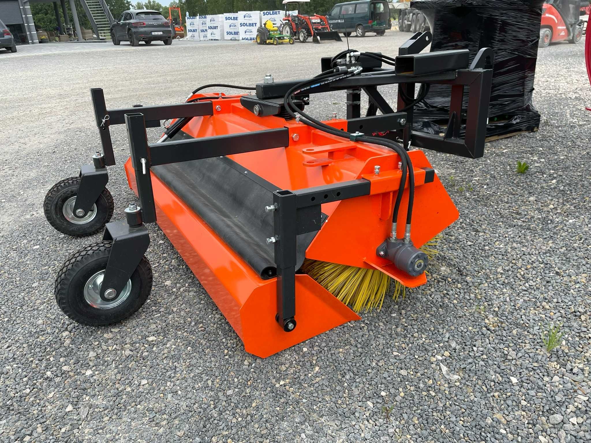 Zamiatarka do tura ciągnika ładowarki wózka METAL-TECHNIK szczotka