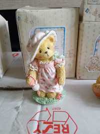 Nowa figurka cherished teddies.  Lisa