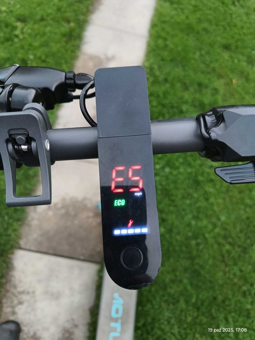 Hulajnoga Motus Scotty 10 lite uszkodzona