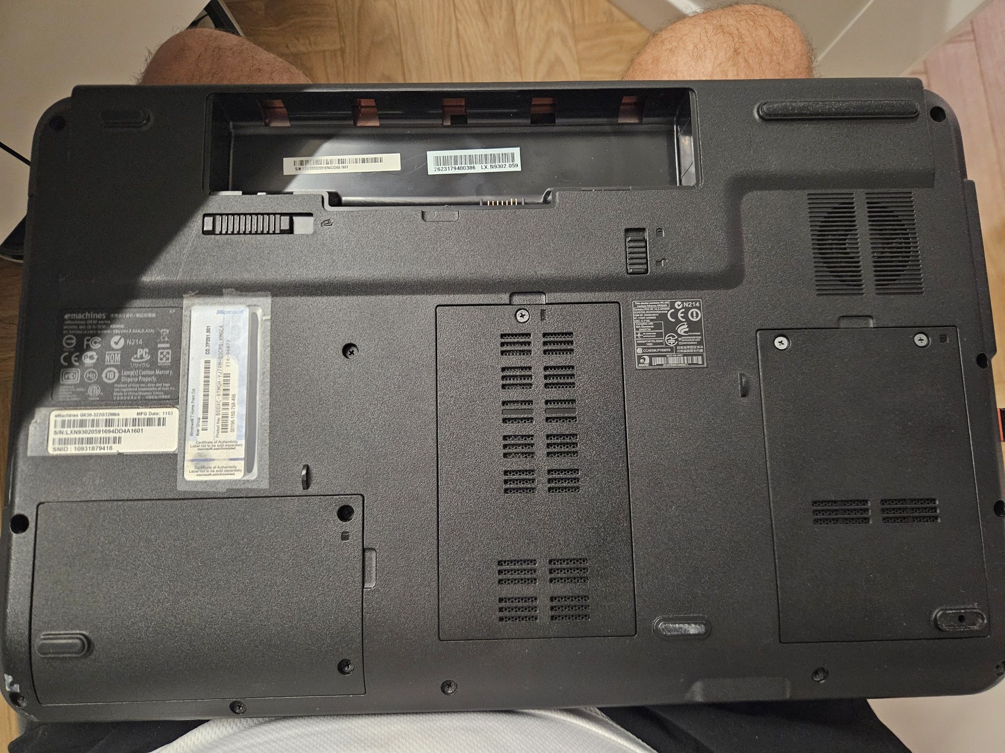 Laptop notebook acer eMachines dysk SSD 128GB AMD Windows 10 17 cali