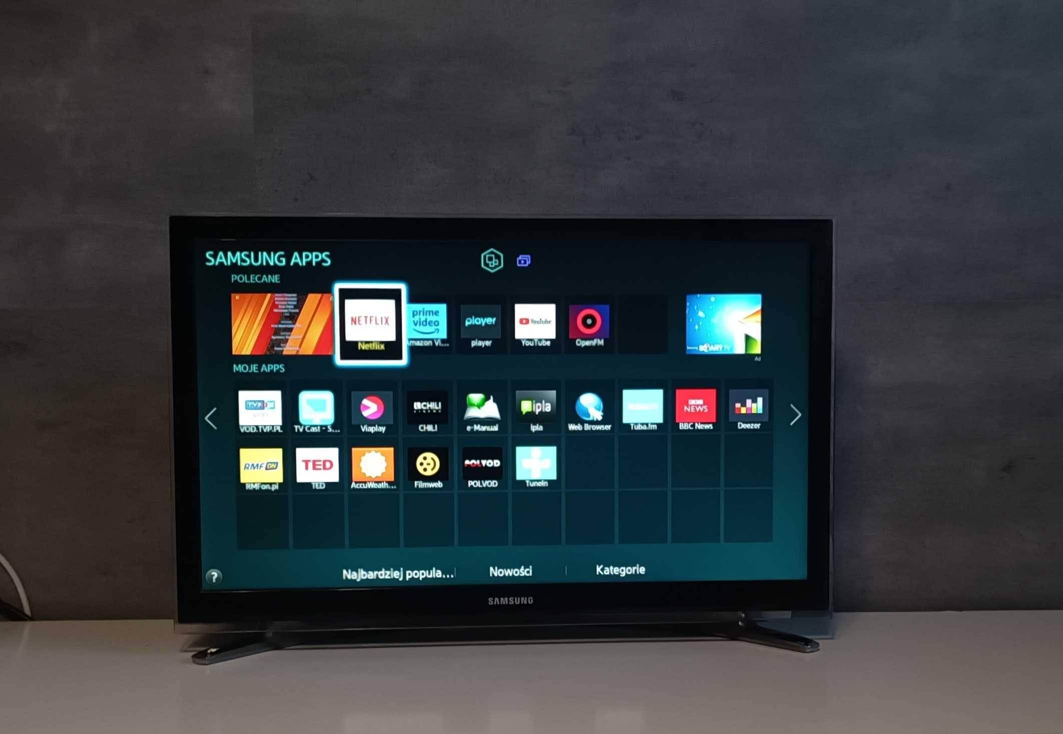 22 Cali Telewizor Samsung LED FULL HD SMART TV + HDMI + Upominek