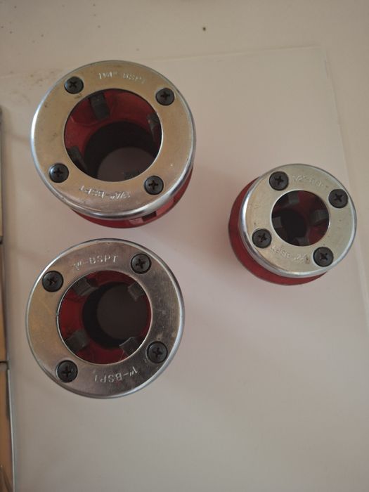 Conjunto de Tarrachas p/ Tubos – ½″, ¾″, 1″ – Pronto a Trabalhar