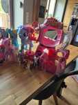 Sprzedam zestaw koników My Little Pony