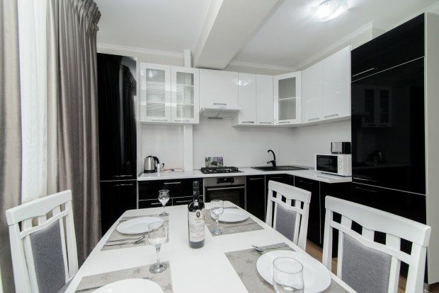 Сдам 3 ком квартиру парк" Победы"!