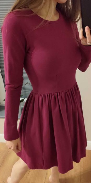 Sukienka bordowa XS rozkloszowana