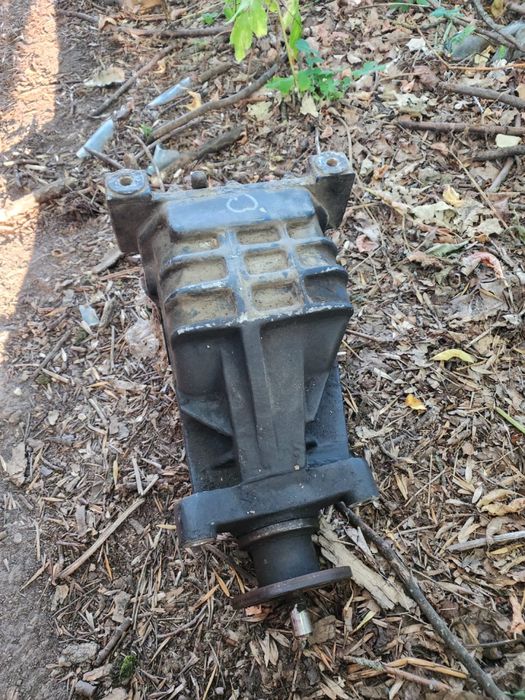 Задня роздатка на сантафе першого покоління