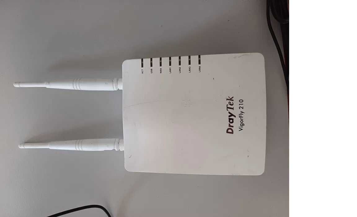 Router DrayTek Vigorfly 210