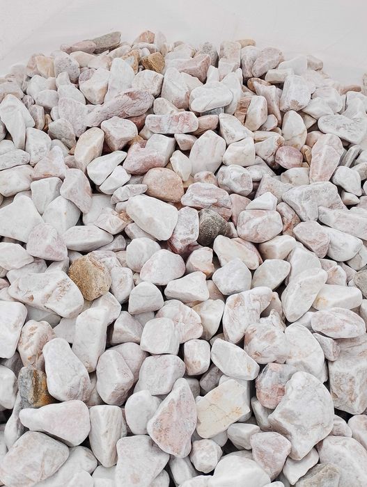 Kamienie ozdobne :Granit "Dalmatyńczyk", Bazalt ,Rosso Verona/ Darex