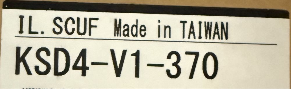 Mazda CX-5 KF 17-24 Listwy ozdobne progów z podświetleniem / KSD4V1370