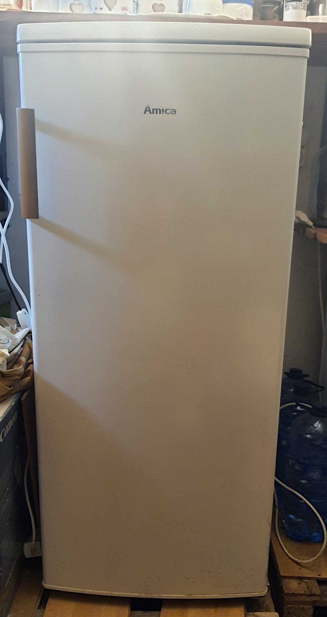 Używana zamrażarka szufladowa Amica FZ208.3AA, poj. 146 l