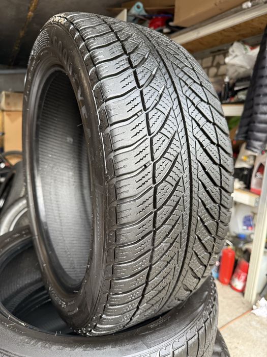 Резина Good Year Ultragrip 8 , 245/45R18