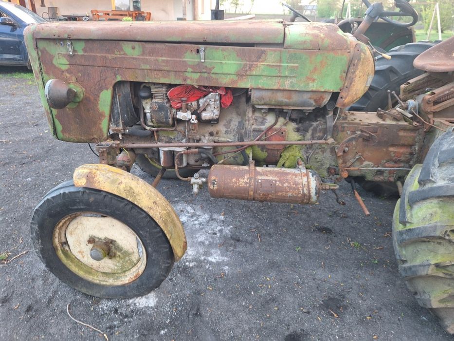 Sprzedam ursus c 40 11 do remontu.aktualny