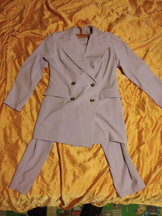 Жіночий  костюм с рюками