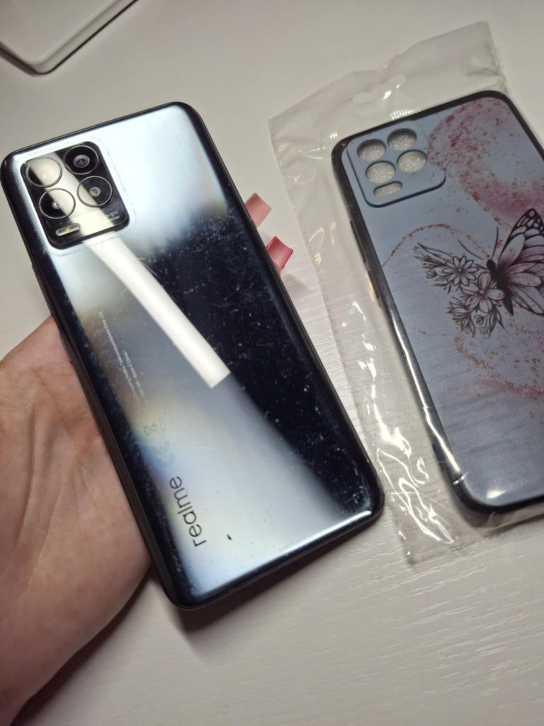 * Telefon realme 8 * 100% sprawny *