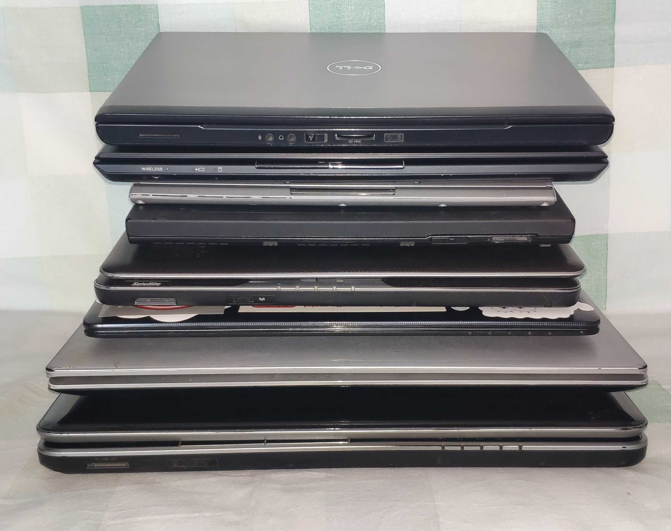 8 laptopów, 3x Toshiba, Asus, Dell, Sony, Samsung. Tylko w komplecie.