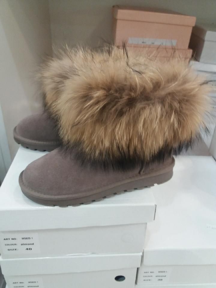Eleganckie śniegowce emu naturalne futerko z jenota skóra kolory