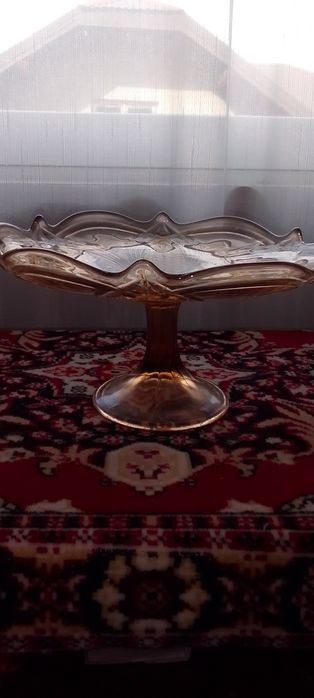 Скляний кльош фруктовниця