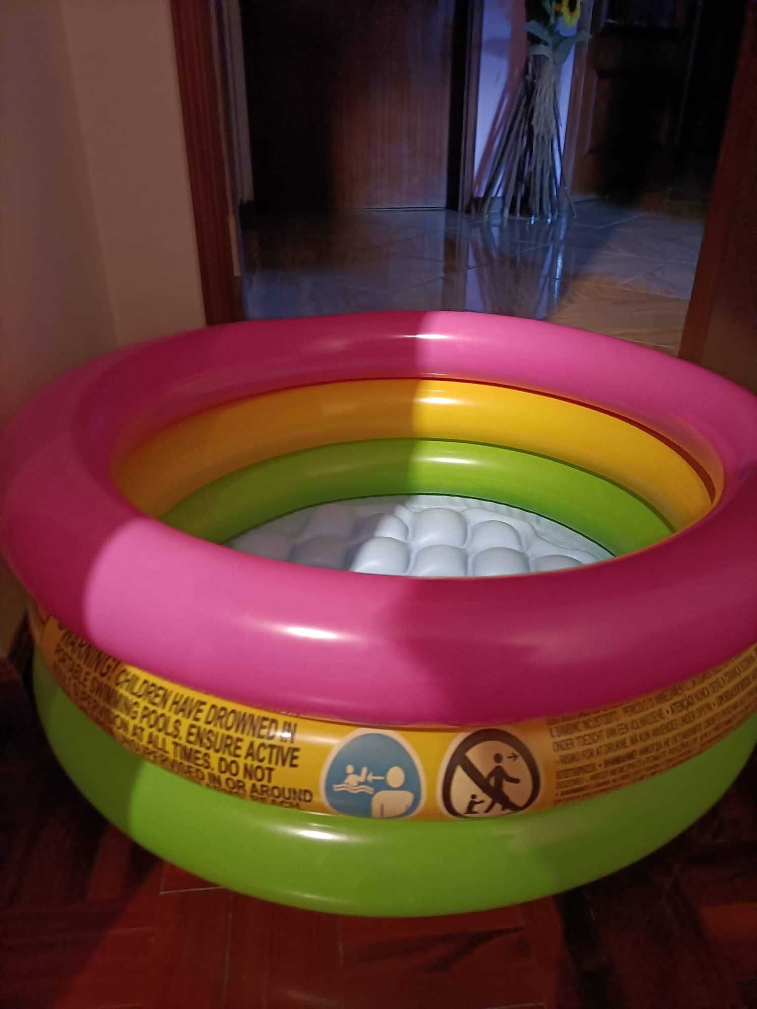 vendo piscina de bebe