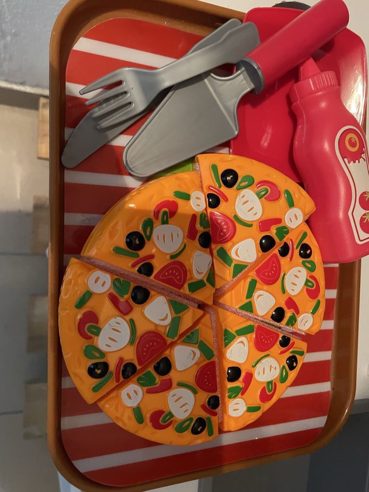 Pizza zabawka plastik na rzepy