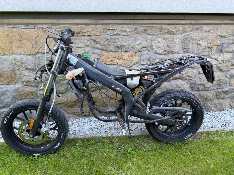 Rama Derbi Senda 2012 Aprilia Gilera instalacja koła wahacz hamulce